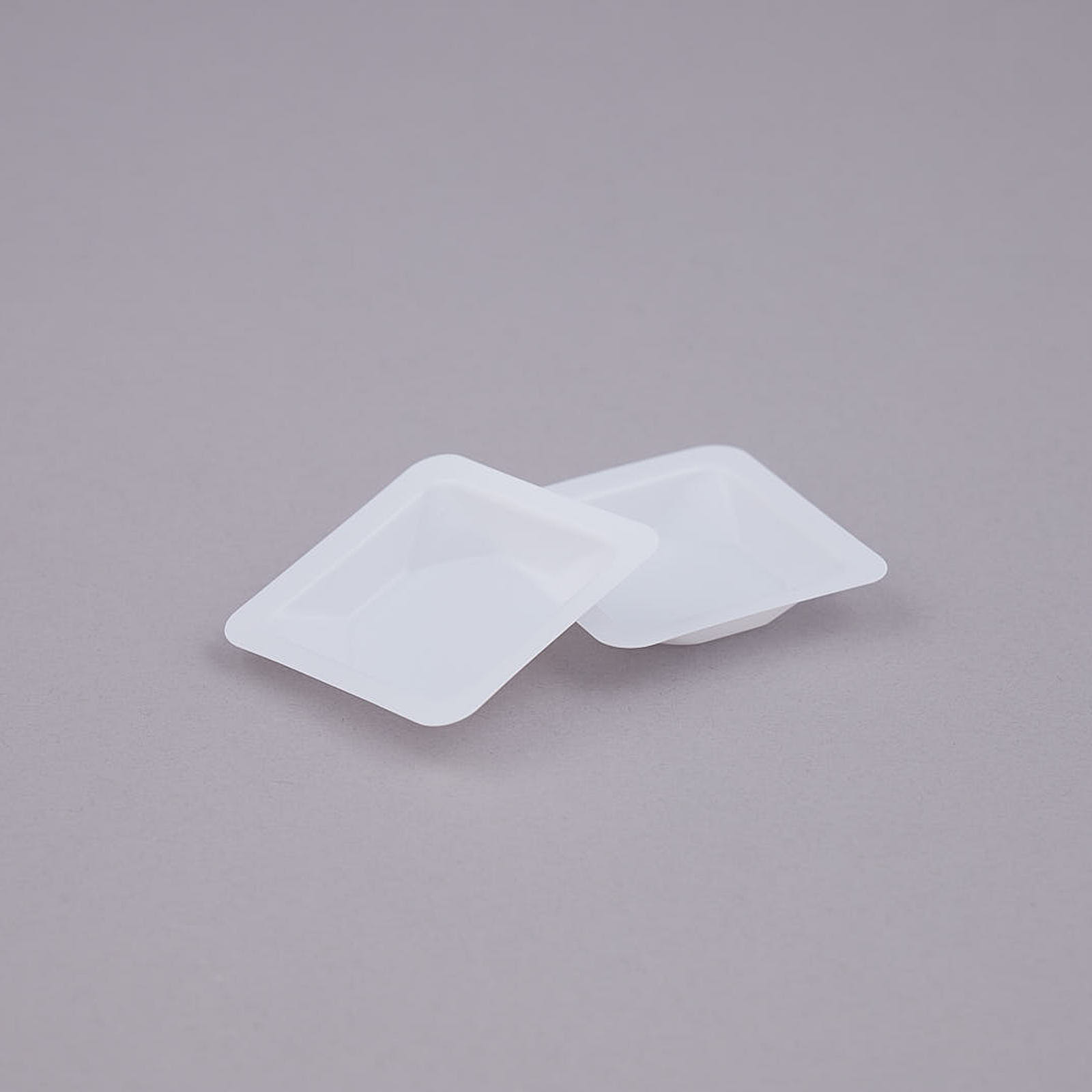 Weighing dishes PS 7 ml sqared white 41 x 41 x 8 mm